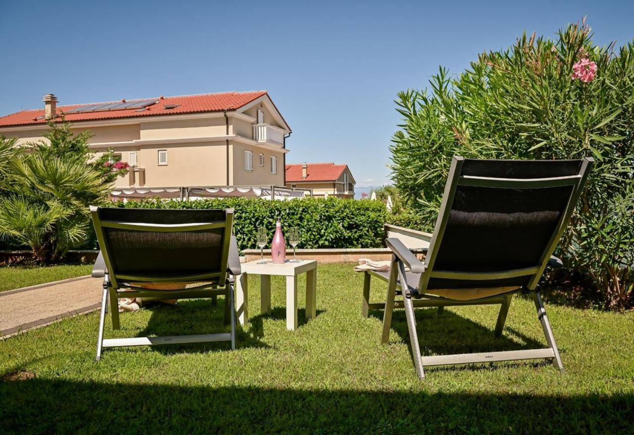 Apartments Iskra Malinska Esterno foto